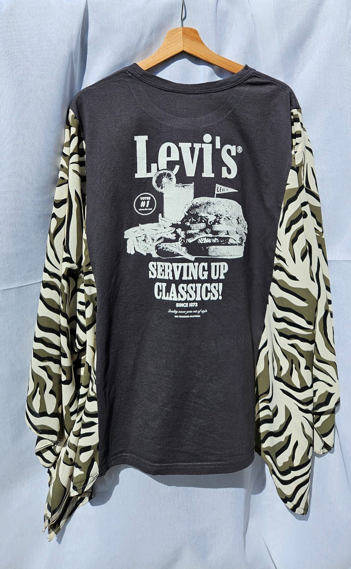 Levi’s Graphic Long Sleeve Shirt • Retro Band Tee • Western Boho Top • Unique Streetwear Outfit