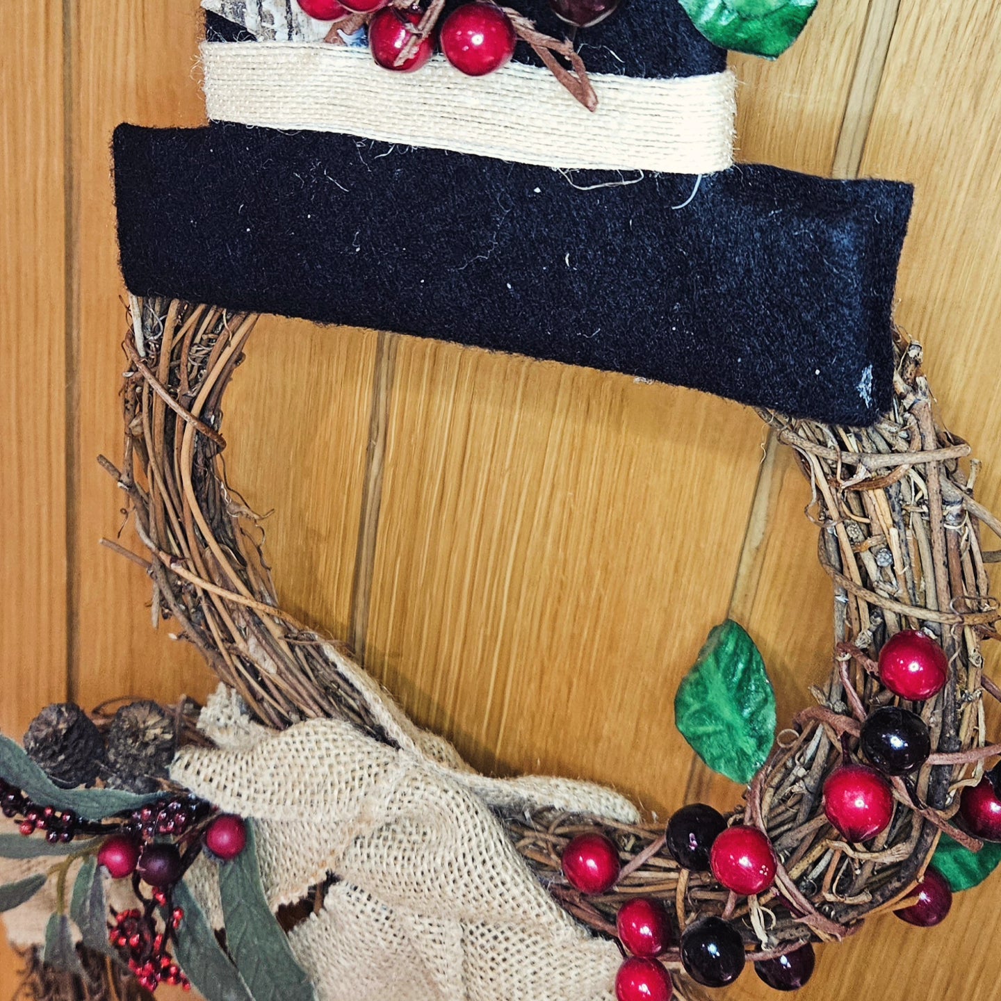 A very berry snowman Wreath