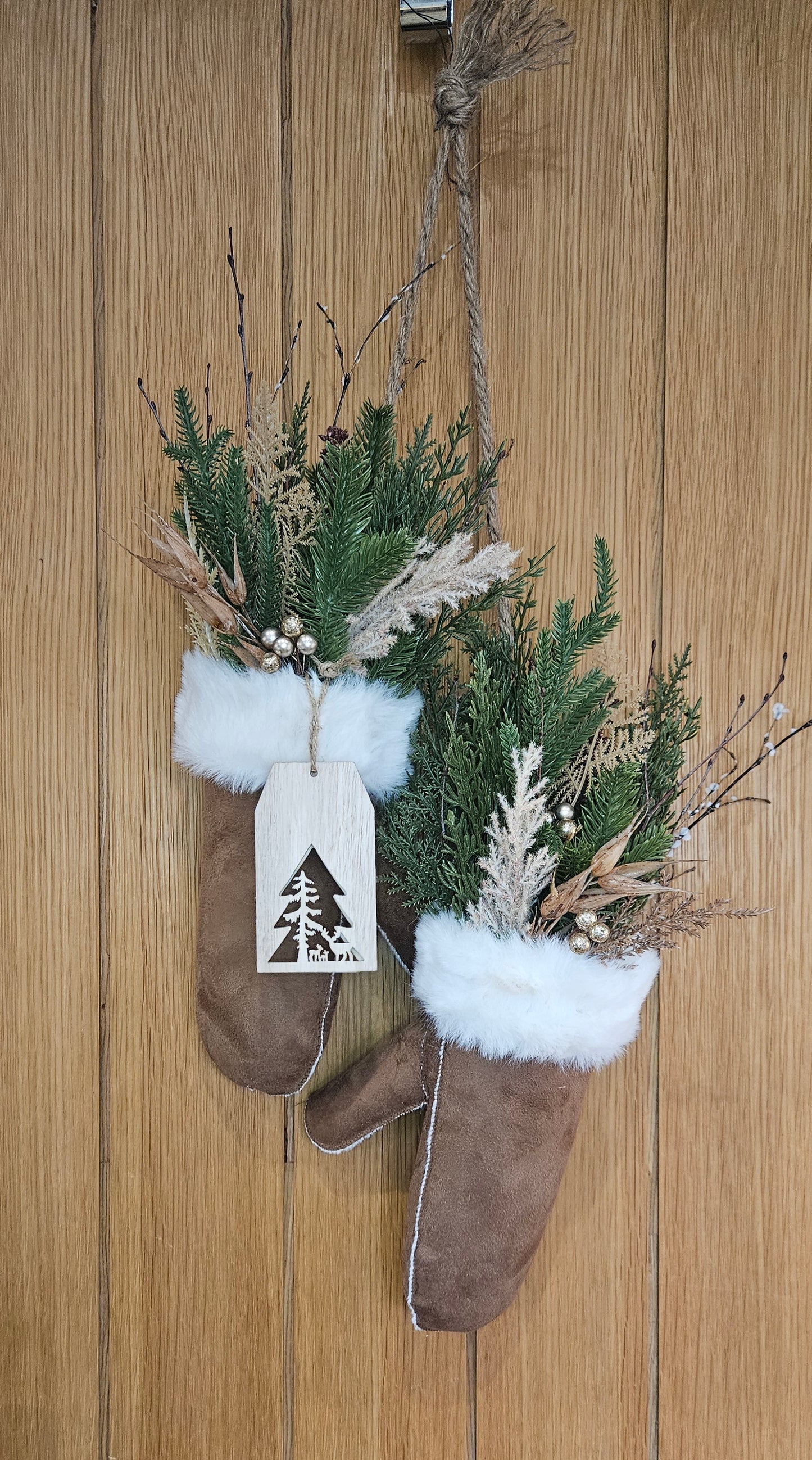 Rustic Winter Mitten Door Hanger
